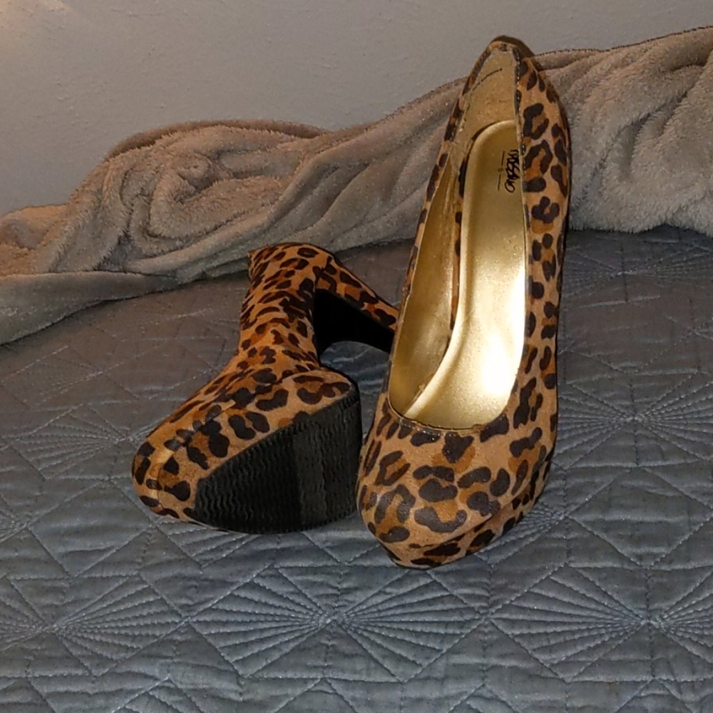 Cheetah Pumps